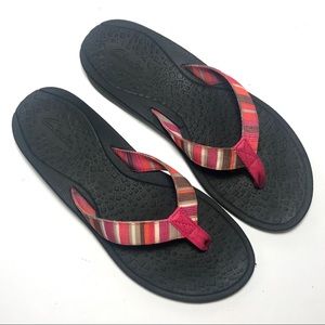 CLARKS Multicolor Red Flip Flop Thong Sandals 8M